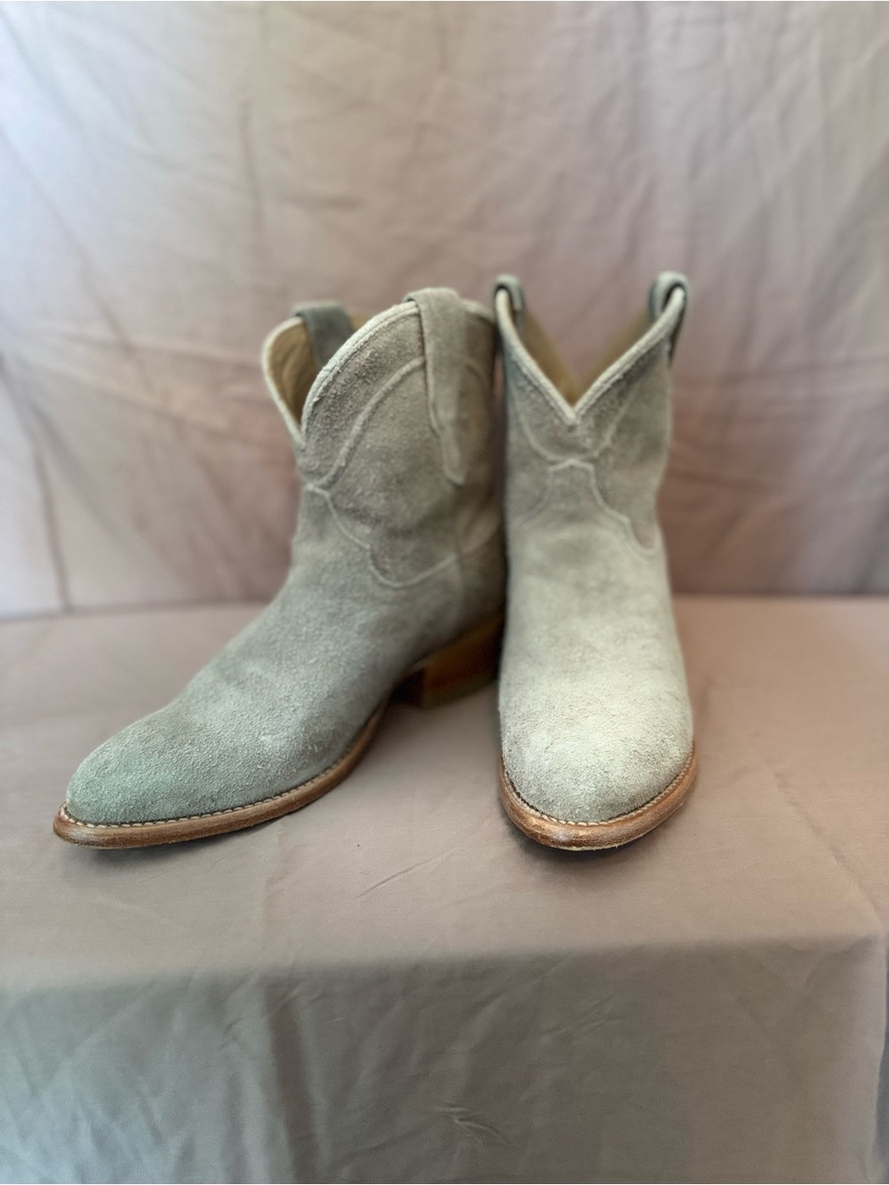 Tecovas Women's Light Gray Suede “The Lucy” Ankle Western Boots